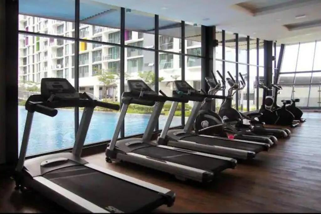 Vivacity Megamall Jazz 8pax 3br #joyoustayz1 * Kuching