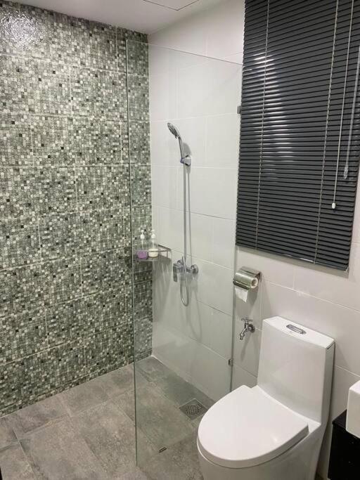 Apartment Vivacity Megamall Jazz 8pax 3br #joyoustayz1