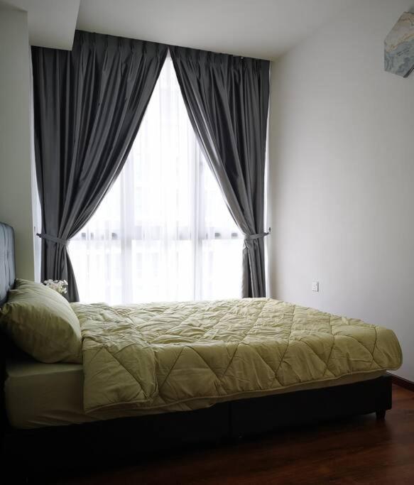 Apartment Vivacity Megamall Jazz 8pax 3br #joyoustayz1 *